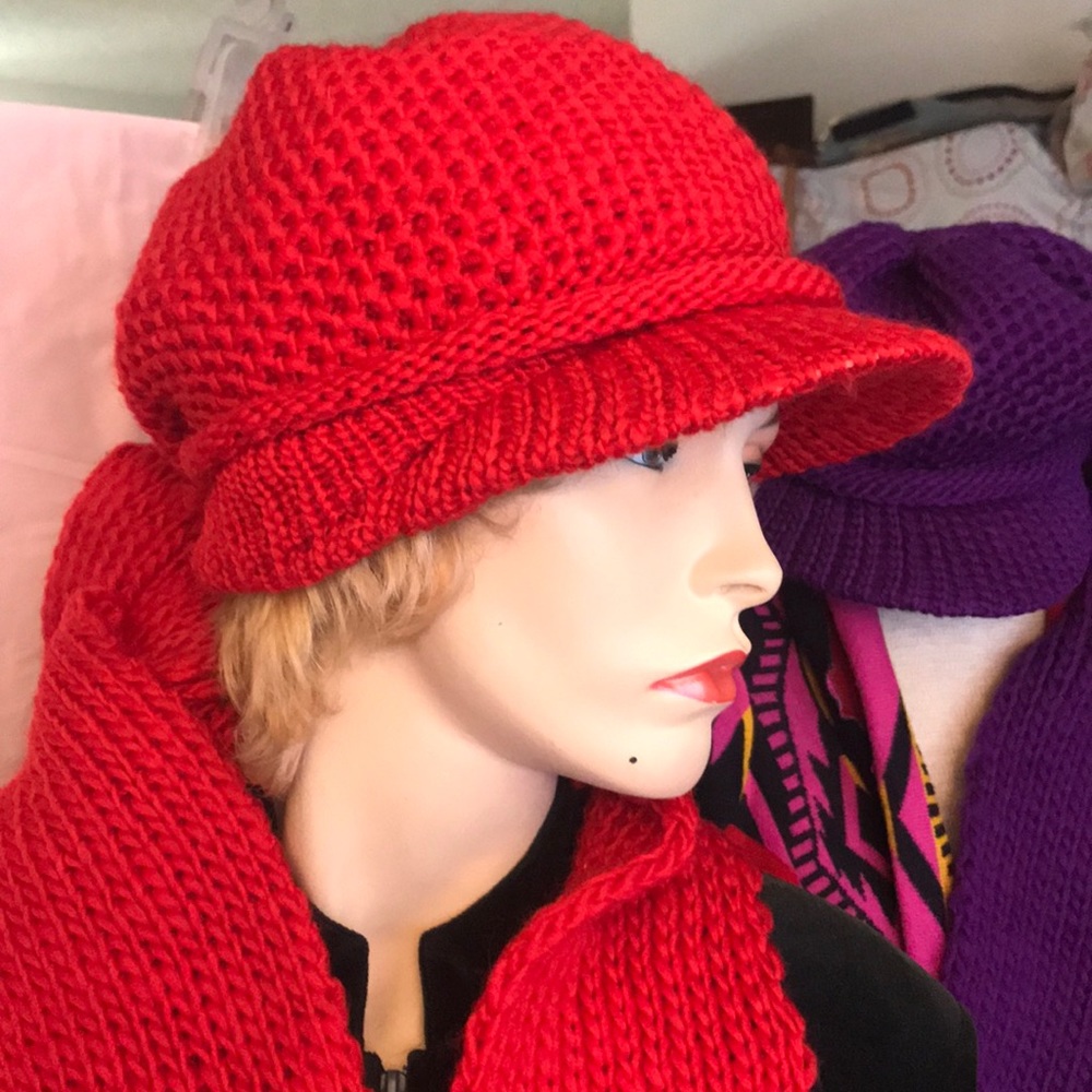๐ฅ2/15.00-Knitted bonnet and scarf - Set NWT - Picture 7 of 11